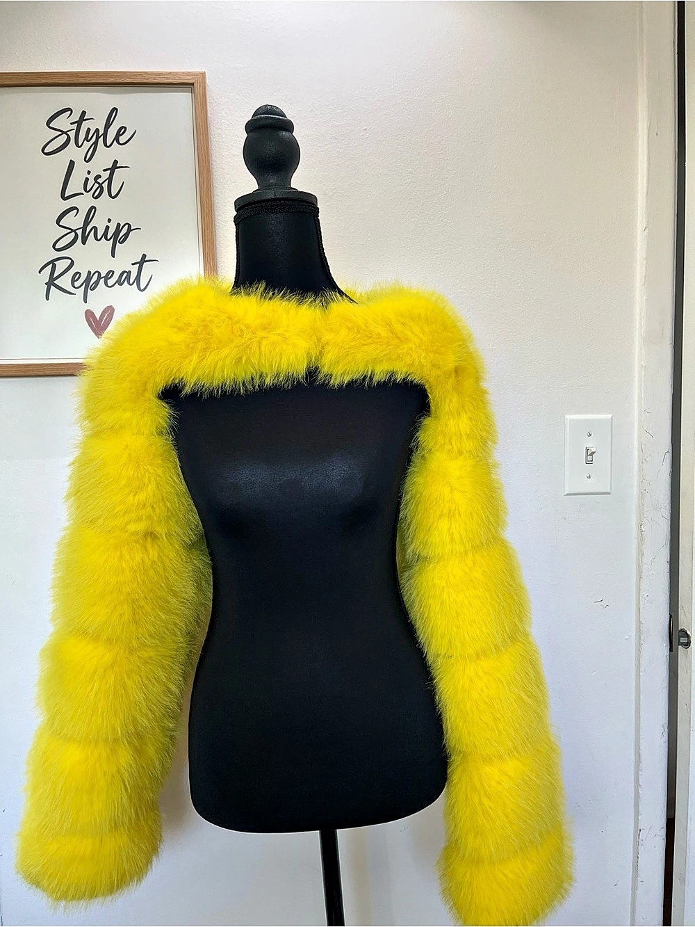 Rainbow Yellow Faux Fur Cropped Shrug Bolero Size Large